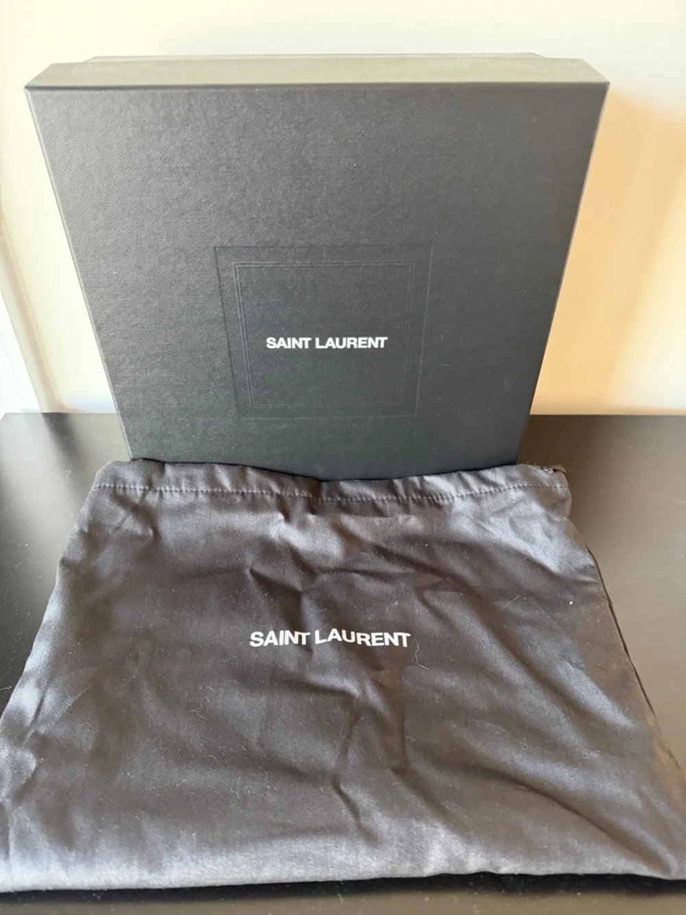 Saint Laurent Raffia Camera - Picture 5 of 6